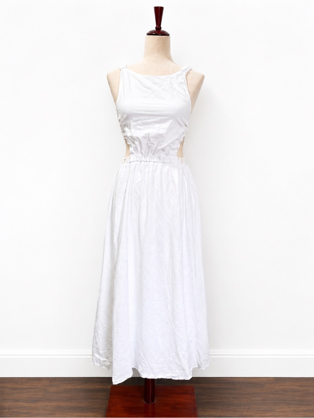 Petal + Pup Aubrey White Linen Blend Cutout Open Back Midi Dress 4 - Picture 2 of 9